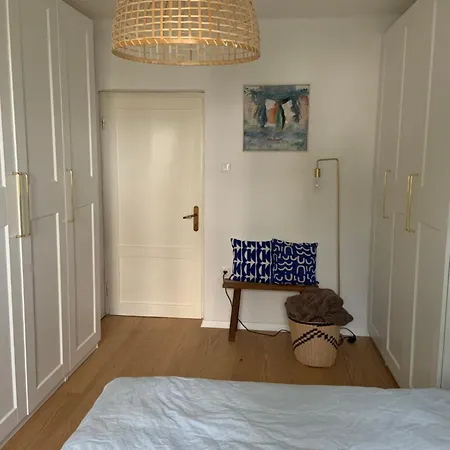 Jack Apartman *